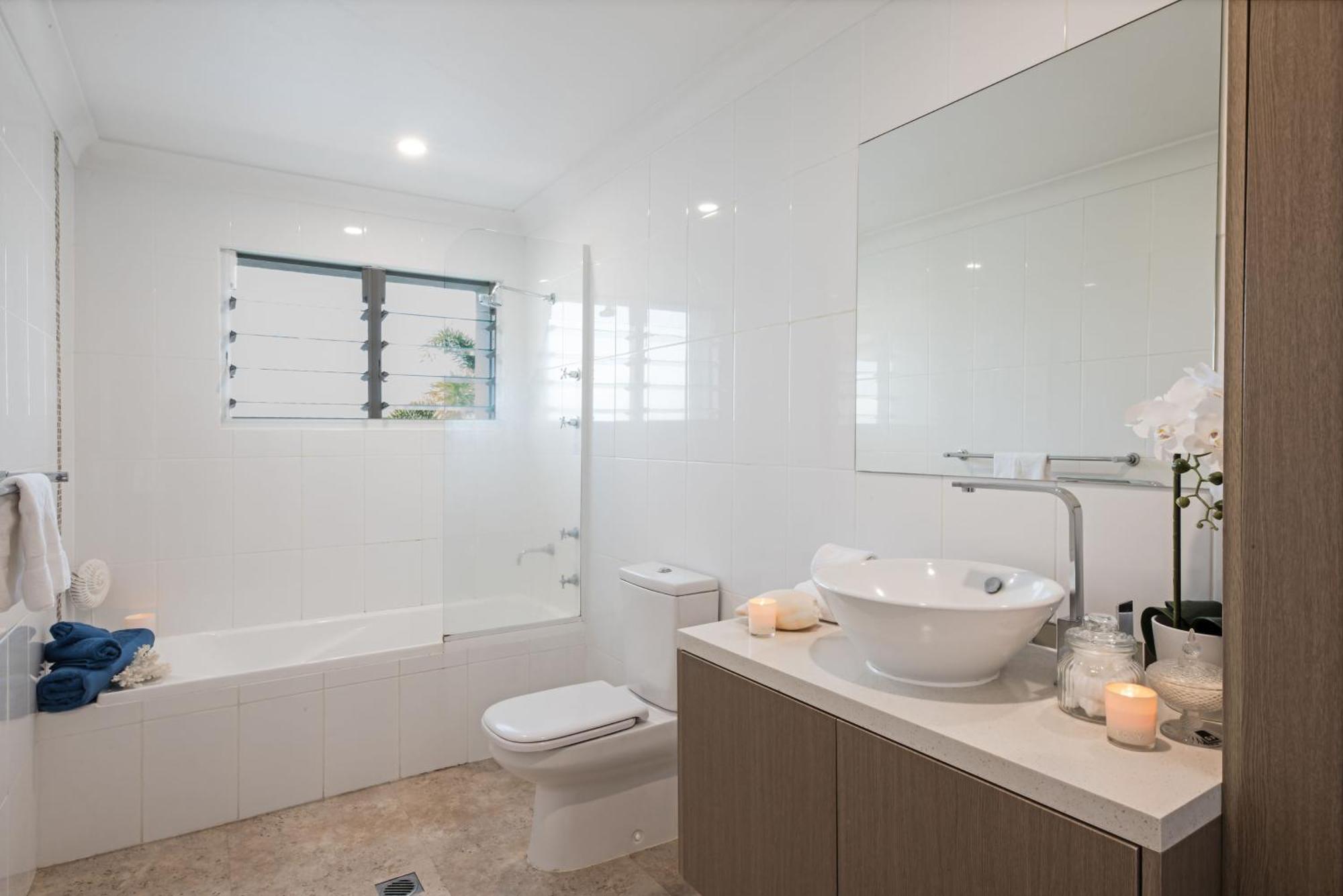 Nautilus On The Hill Holiday home Airlie Beach