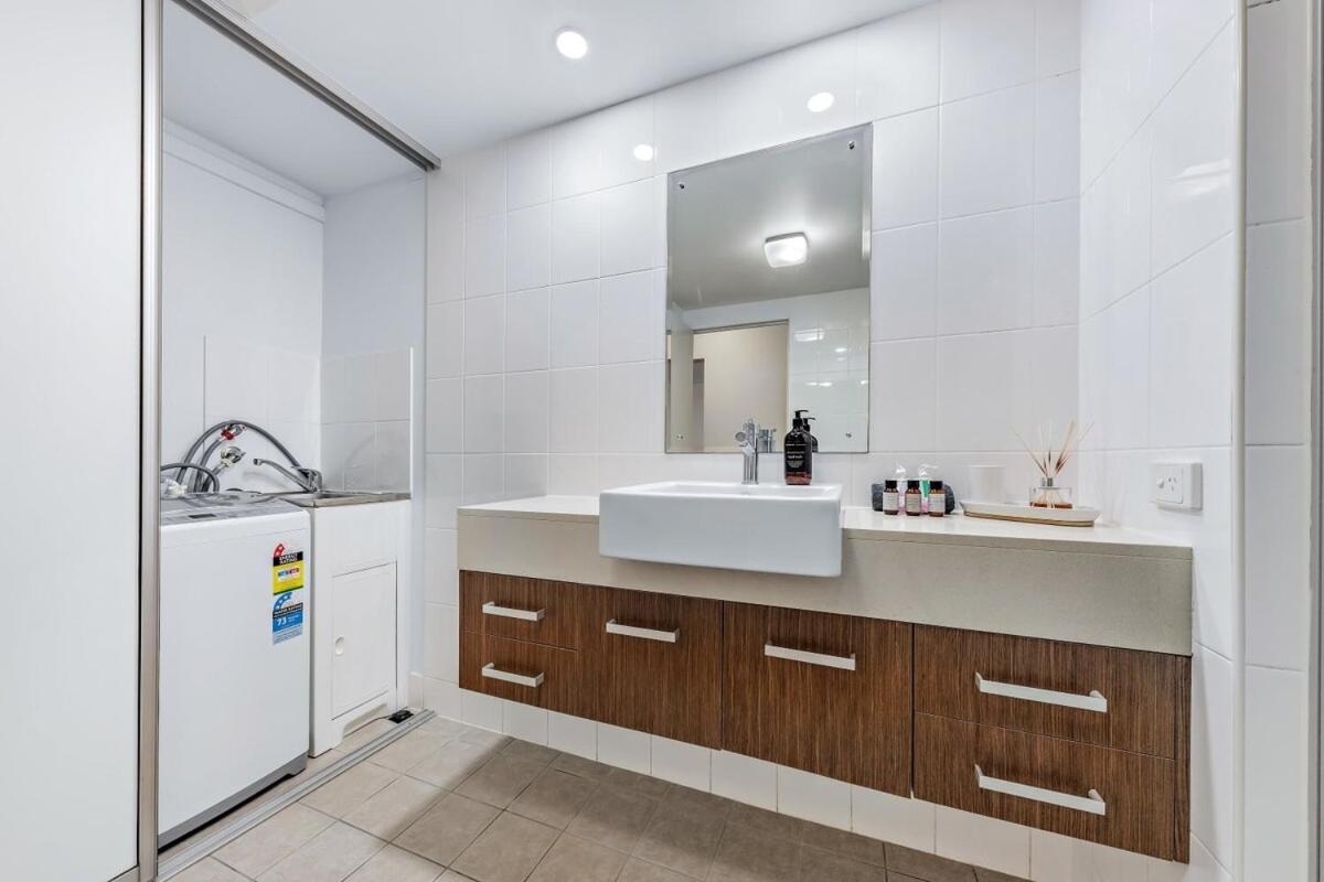 Serenity And Views At Searene 21 * Airlie Beach