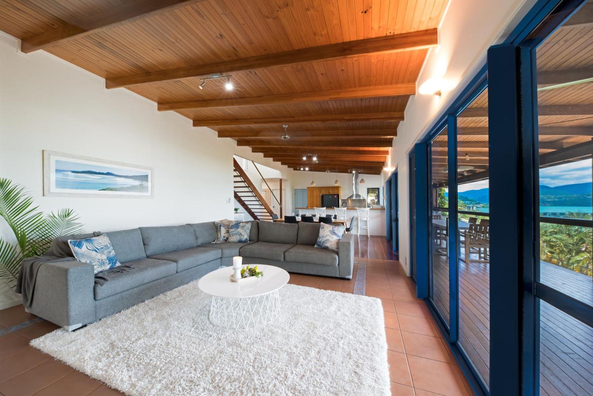 Beyond The Palms - Airlie Holiday home
