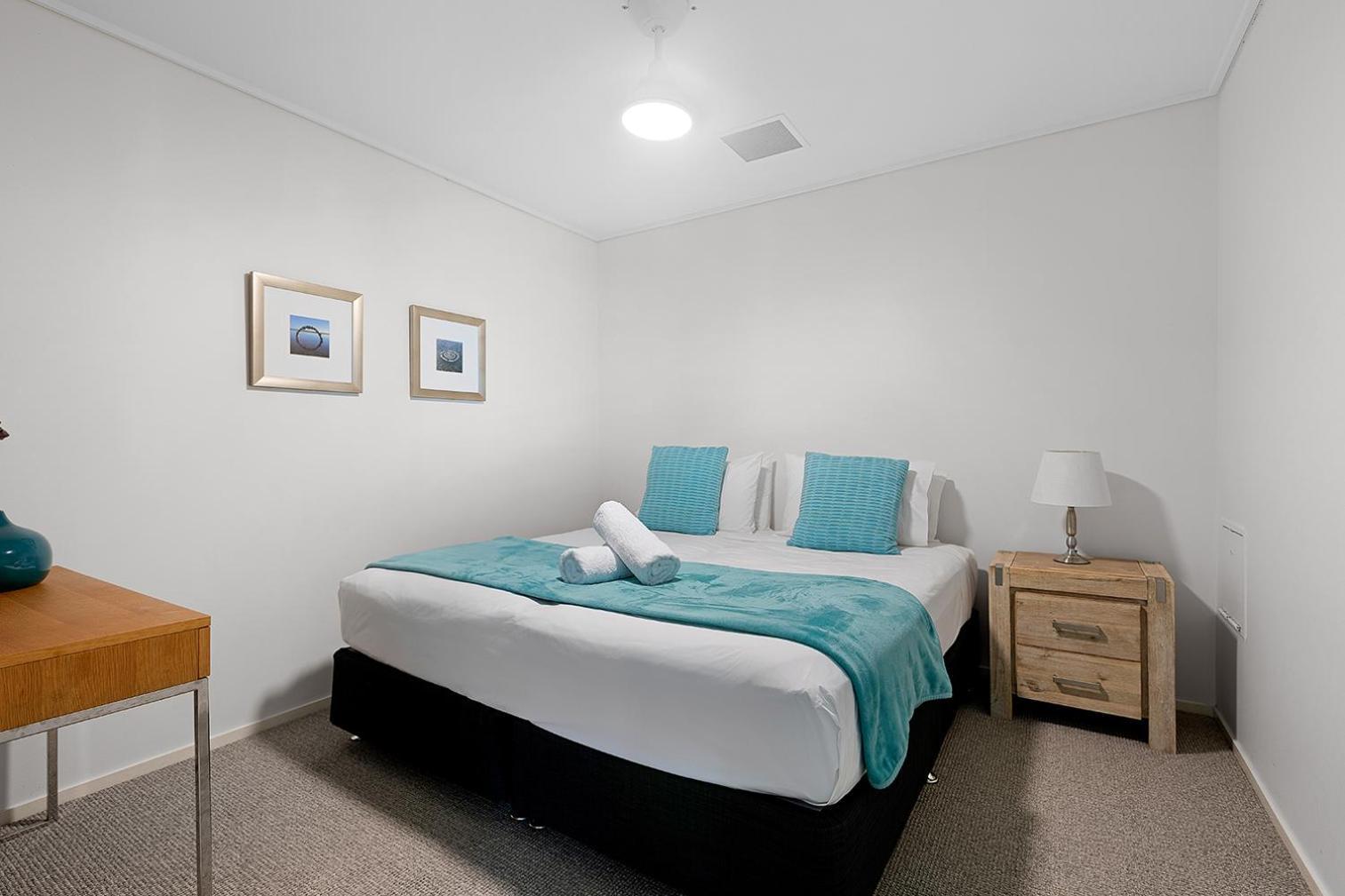 Peninsula Airlie Aparthotel