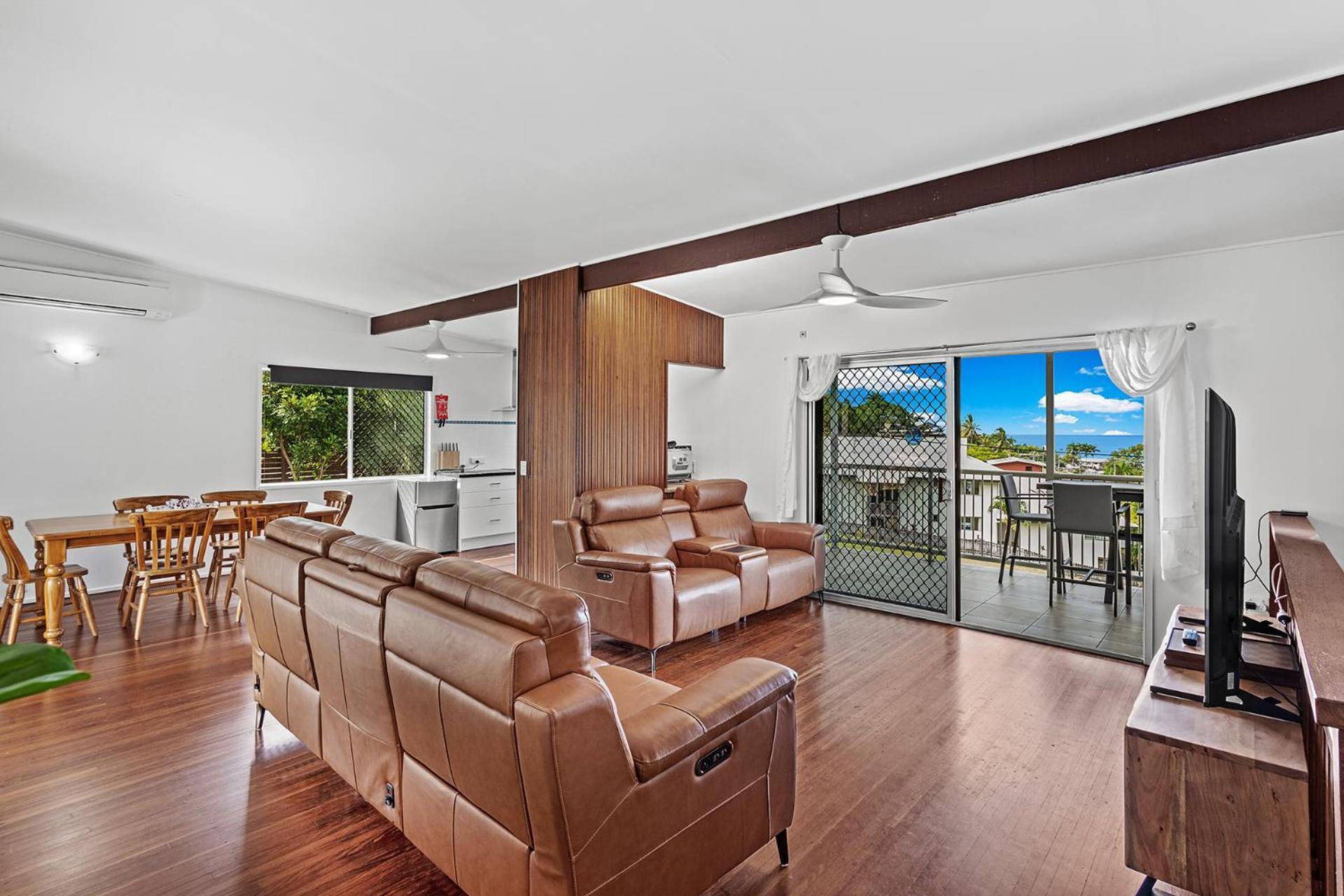 Holiday home Whiskey On Orana *