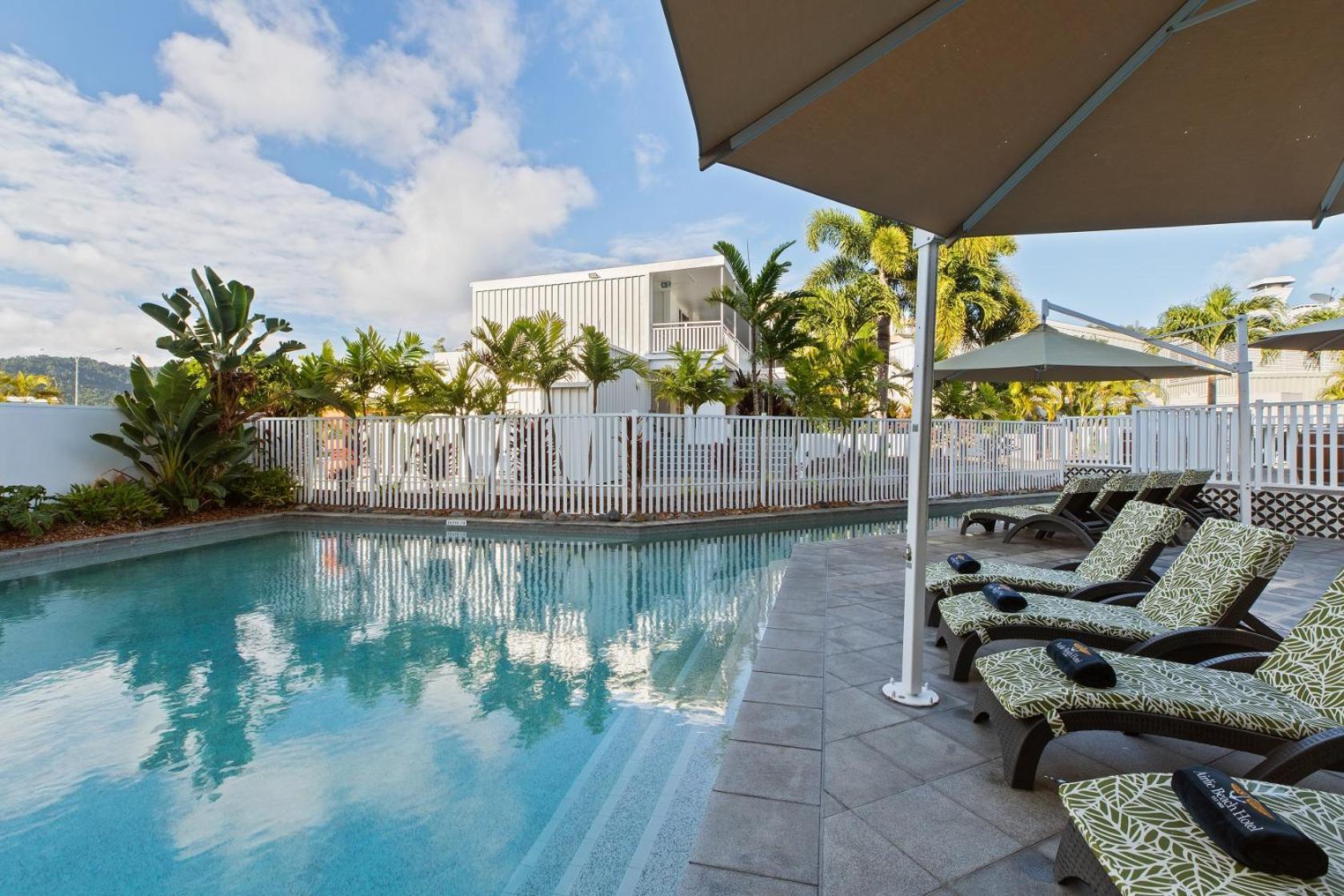 Hotel Airlie 4*