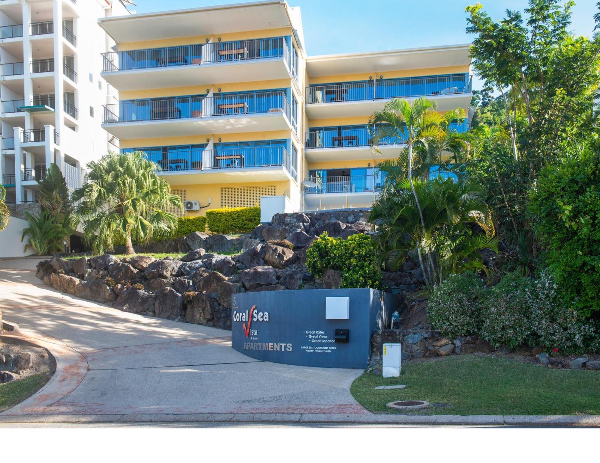Aparthotel Coral Sea Vista 3*