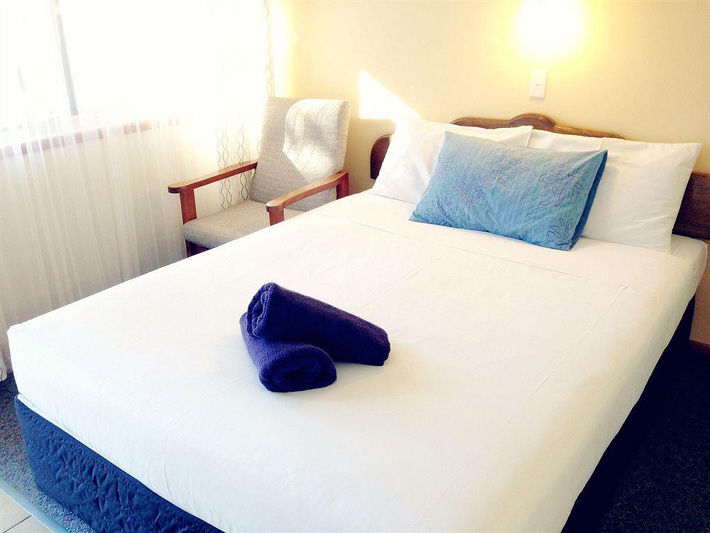 Paradise Court Units 3*