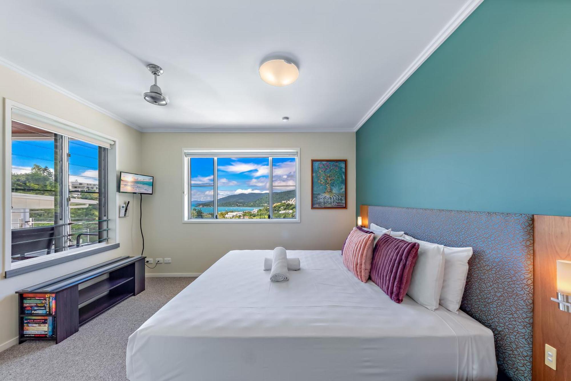 Aparthotel Airlie Summit 4*