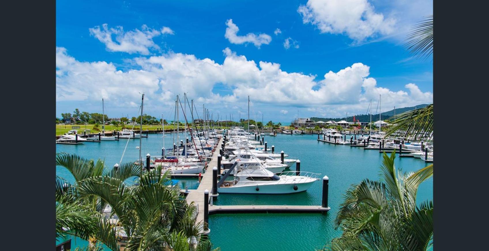Uninterrupted Marina Viiews At Port Of Airlie Apartamento Airlie Beach