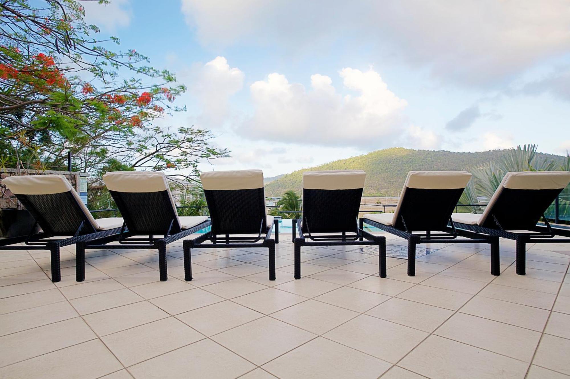 At Waterfront Whitsunday Retreat - Adults Only 4*