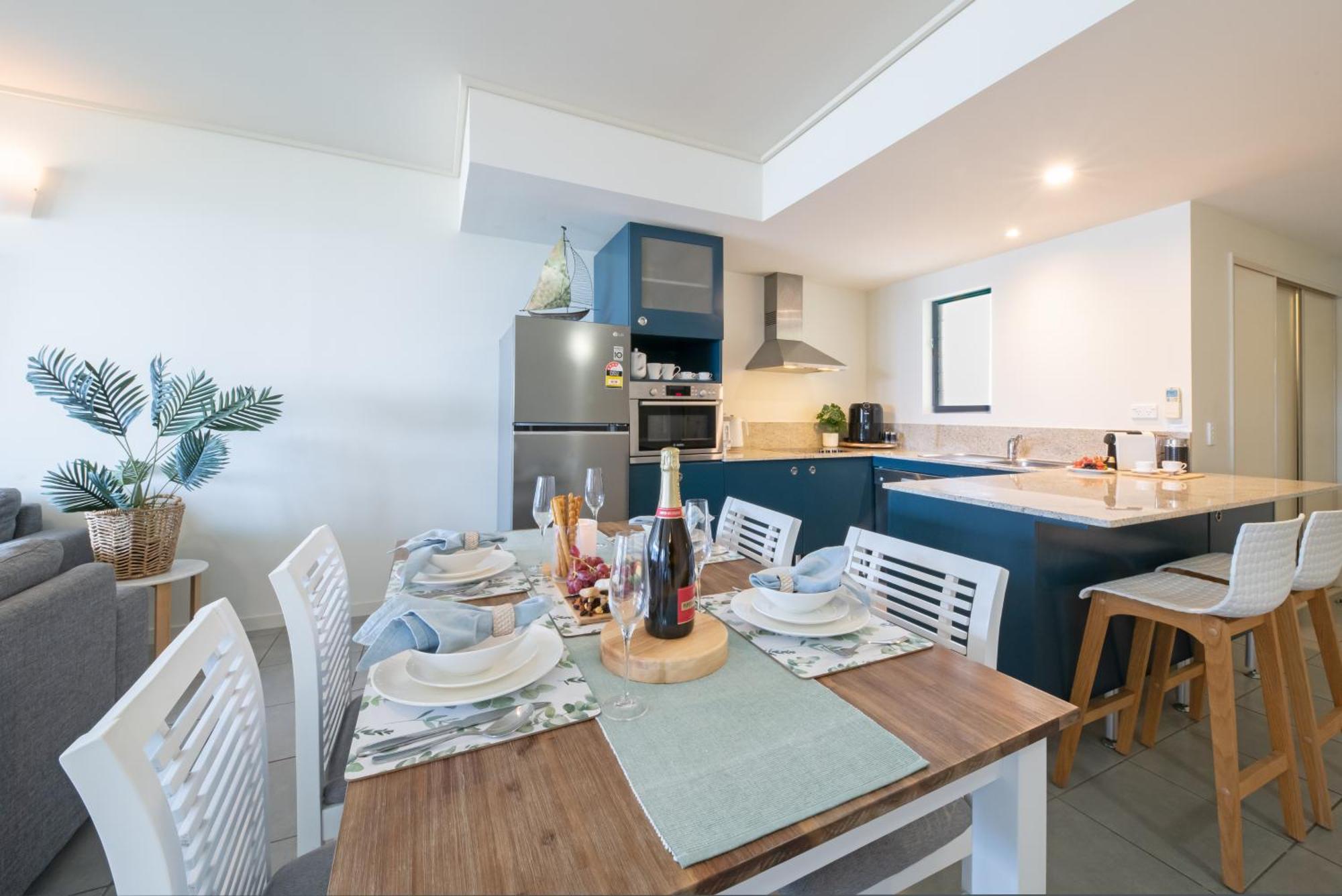 Paradise Palms Apartment