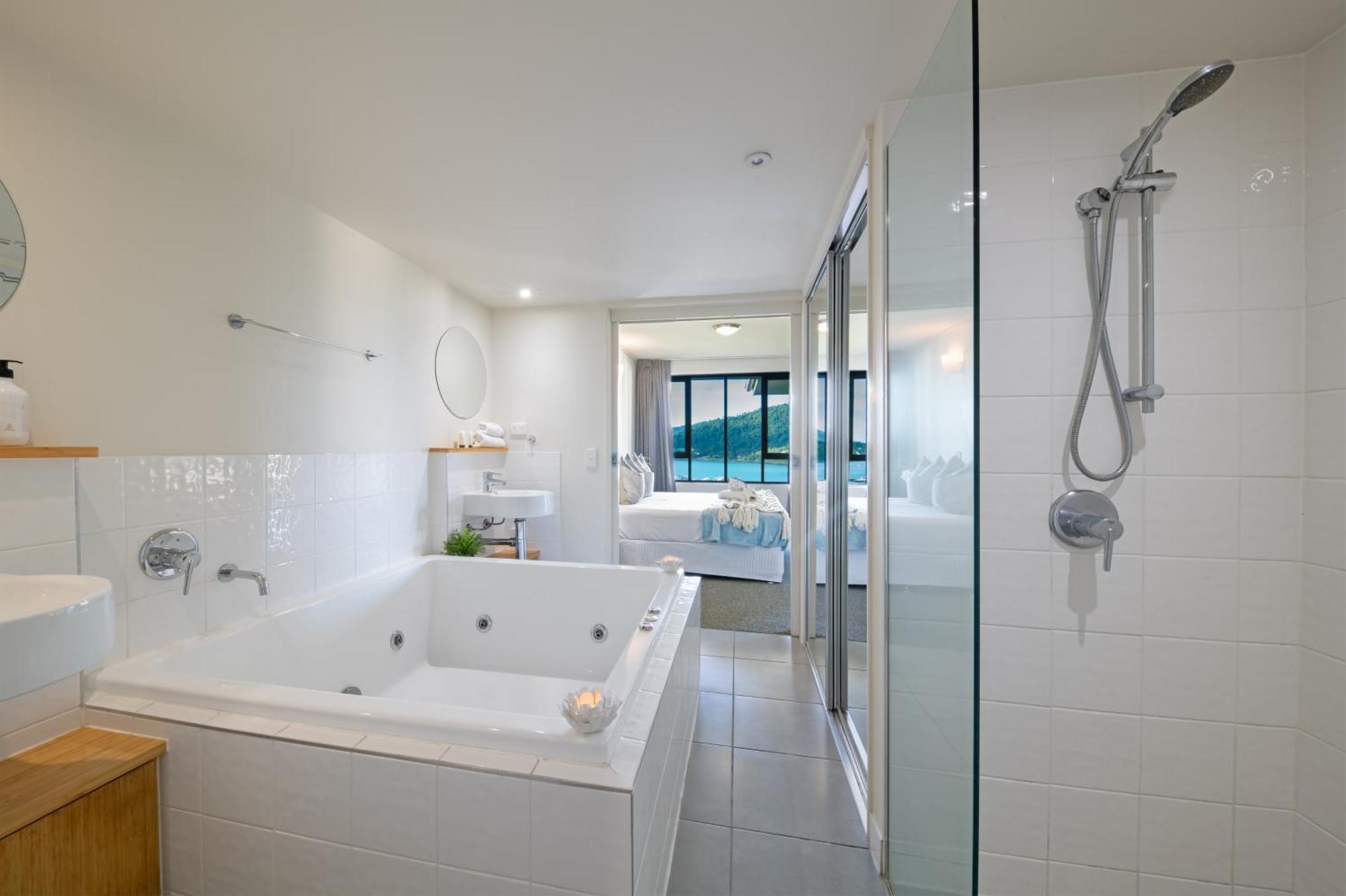 Apartment Paradise Palms Airlie Beach