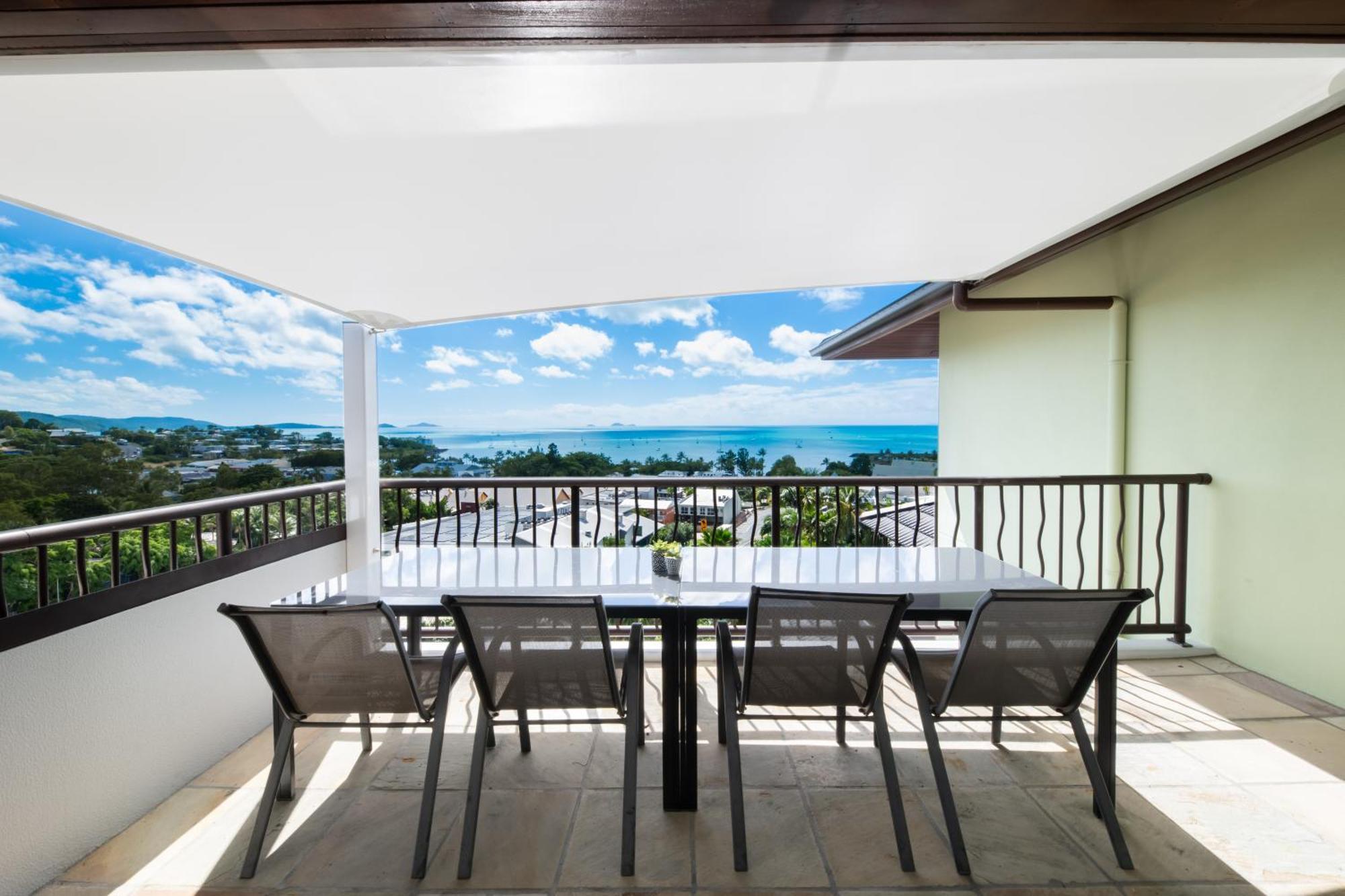 Waters Edge Penthouse Apartment