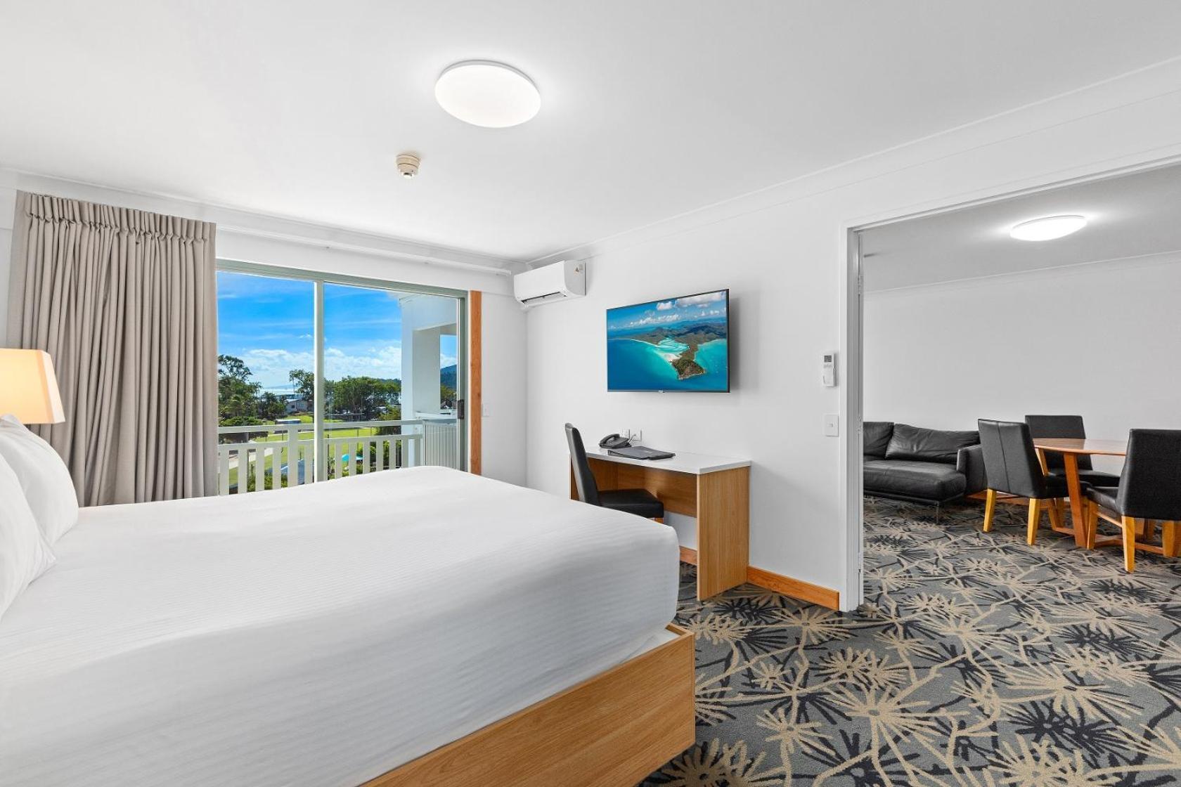 Airlie Hotel 4*
