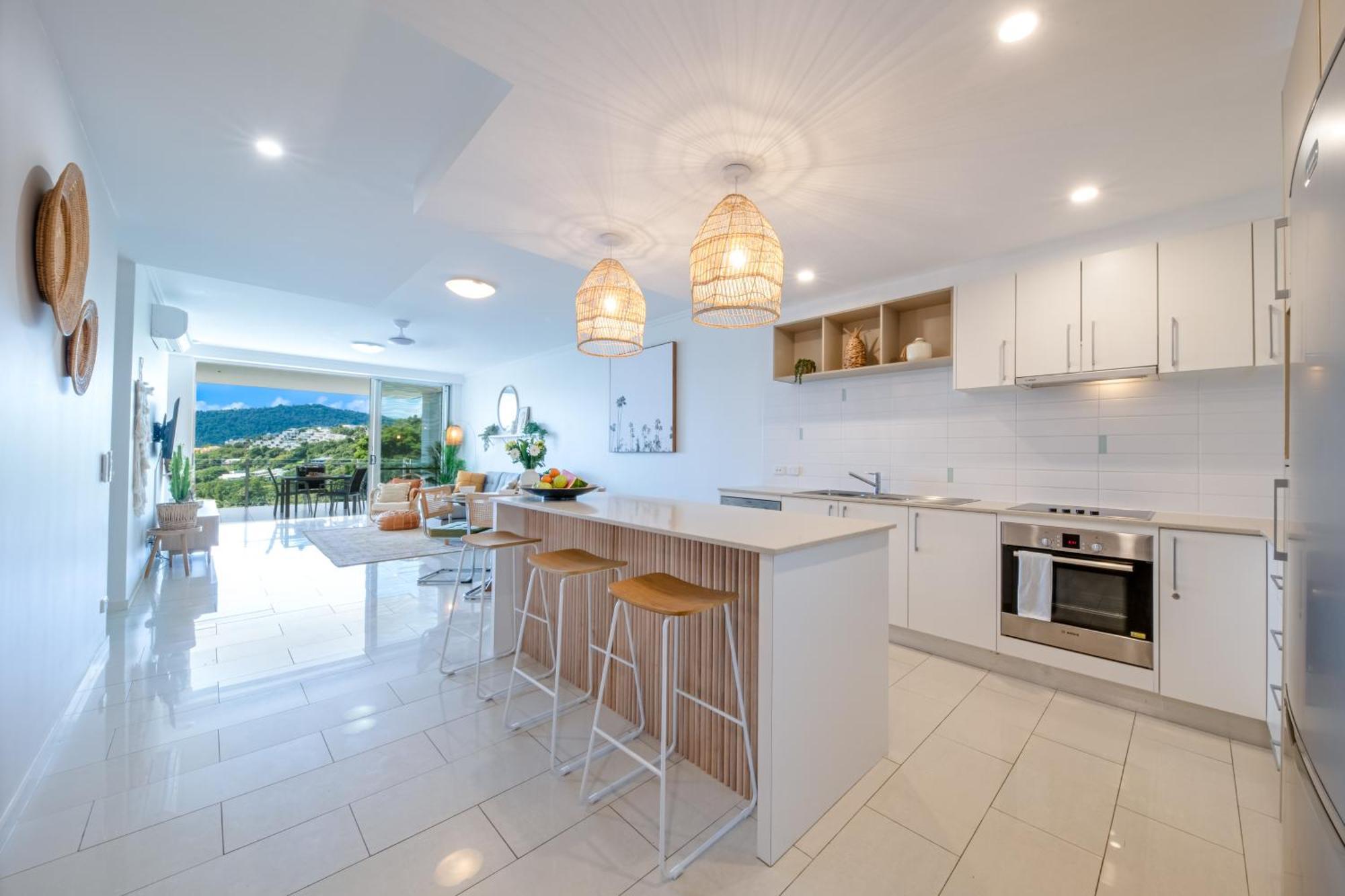 Apartment Sea-la-vie Whitsunday Ocean Views & Pool Views Airlie Beach