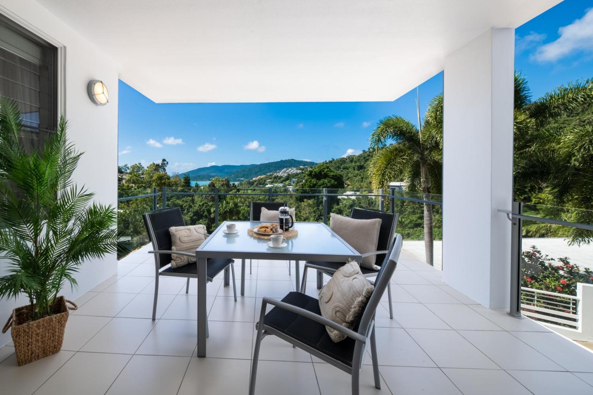 Apartment Sea-la-vie Whitsunday Ocean Views & Pool Views *