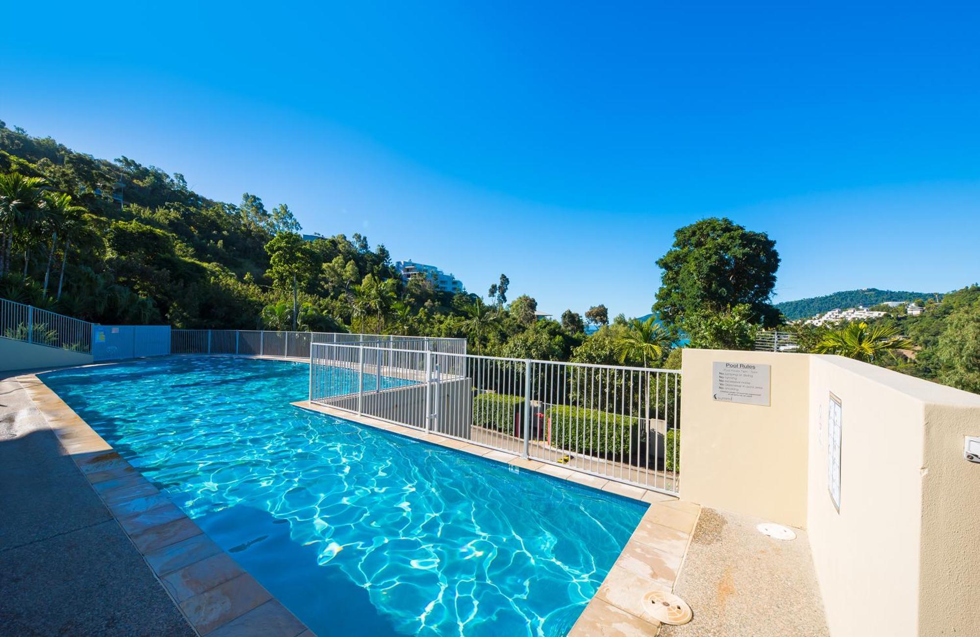 Sea-la-vie Whitsunday Ocean Views & Pool Views Apartment