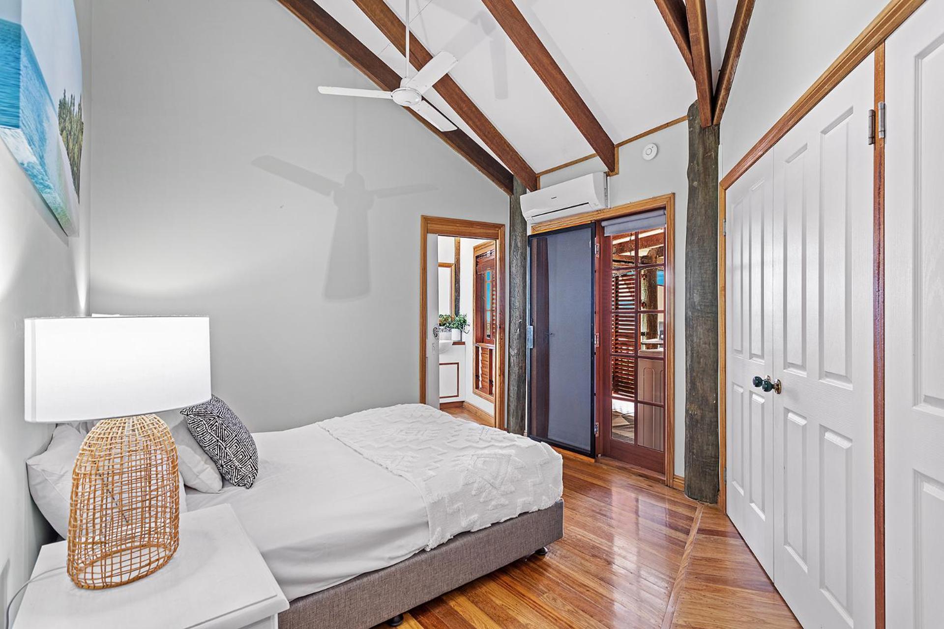 Amaroo On Airlie Holiday home