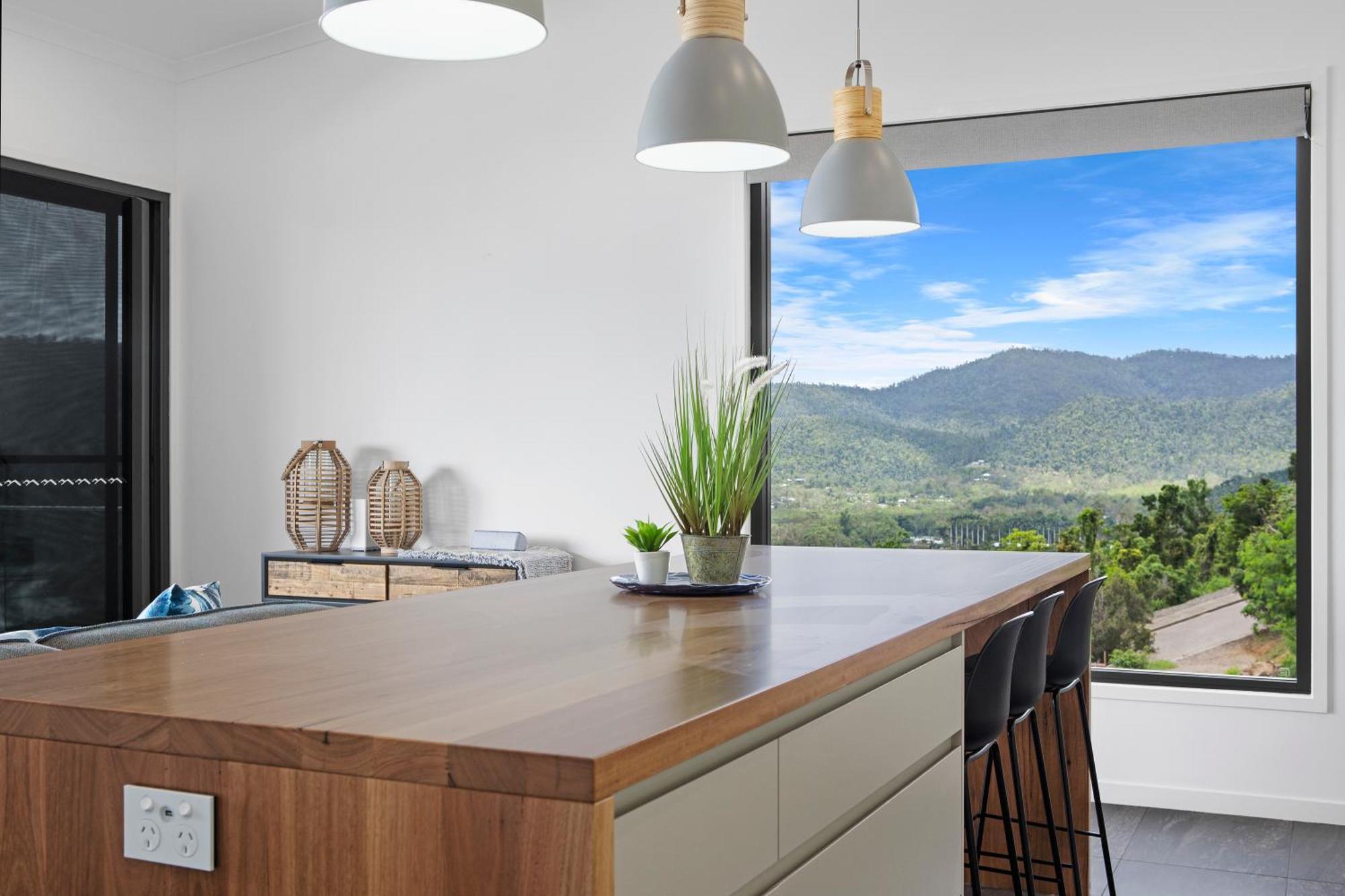 Holiday home Elementa Whitsundays Airlie Beach