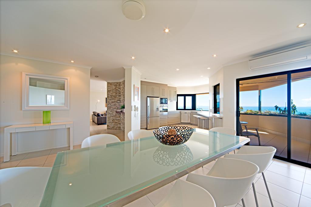 Sea Star Aparthotel 4*