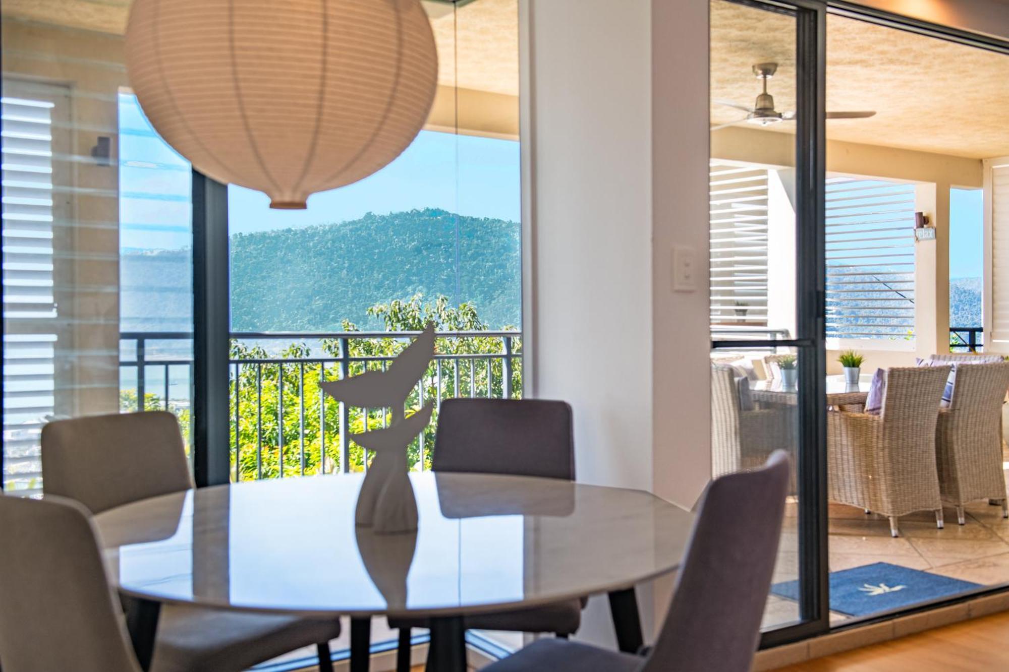 Apartment Pinnacles Airlie Beach