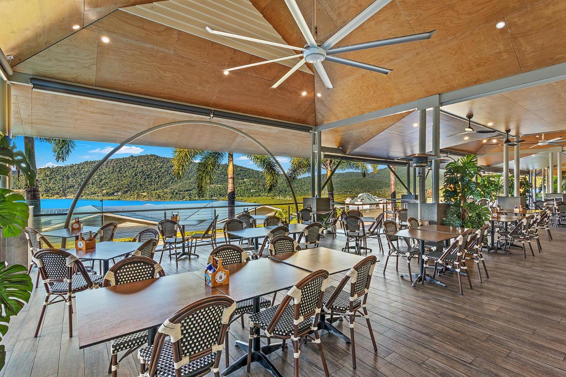 Resort Club Wyndham Airlie 4*