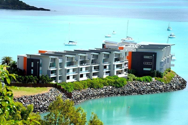 Peninsula Airlie Aparthotel