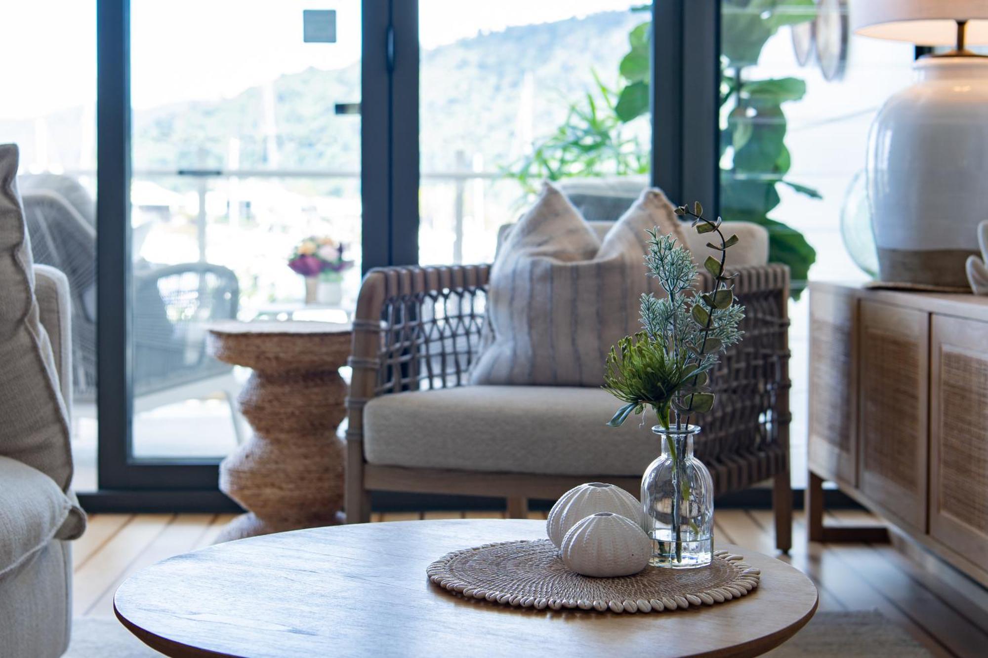 Apartment Airlie Breezes At The Boathouse Airlie Beach