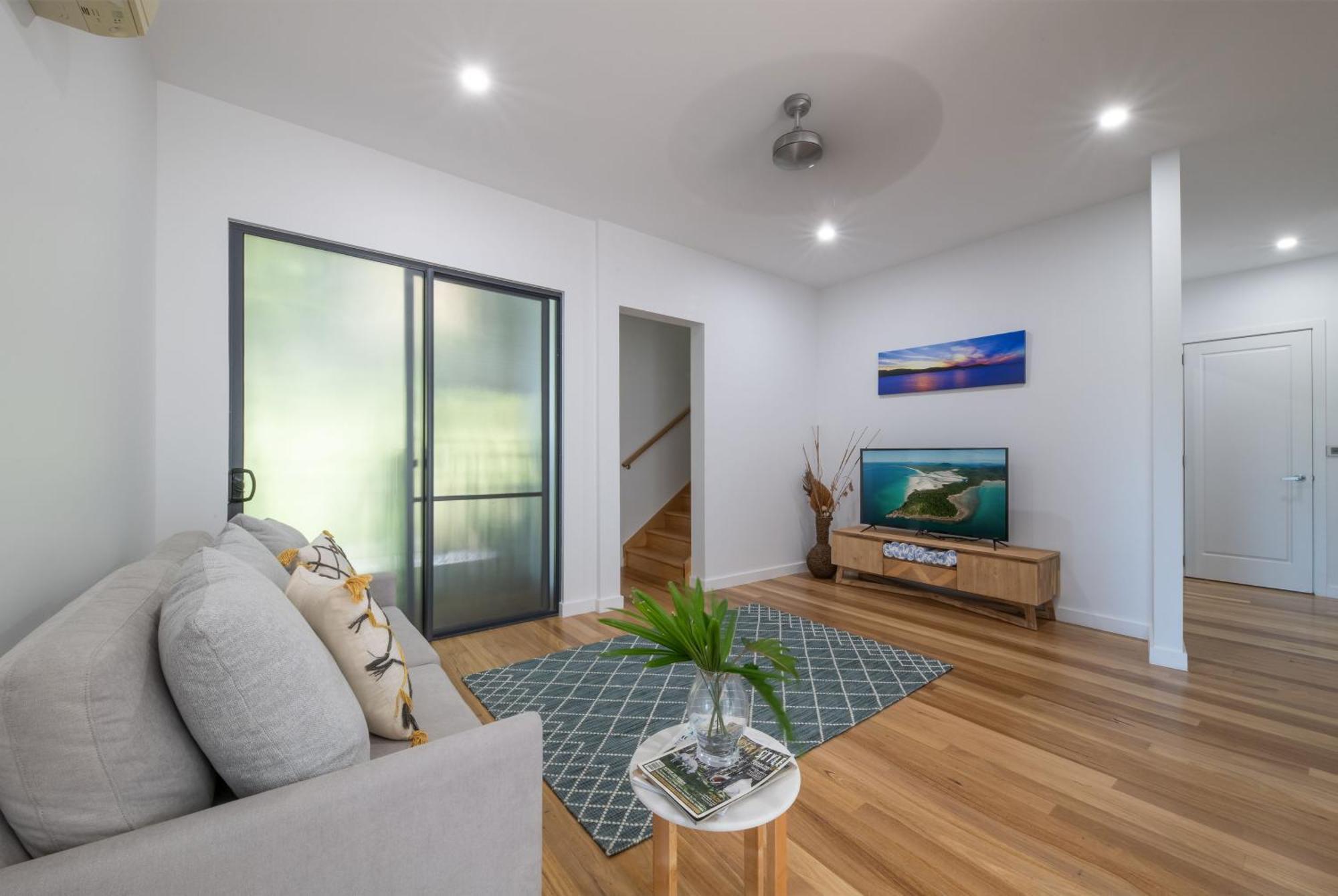 Airlie Nights Holiday home *