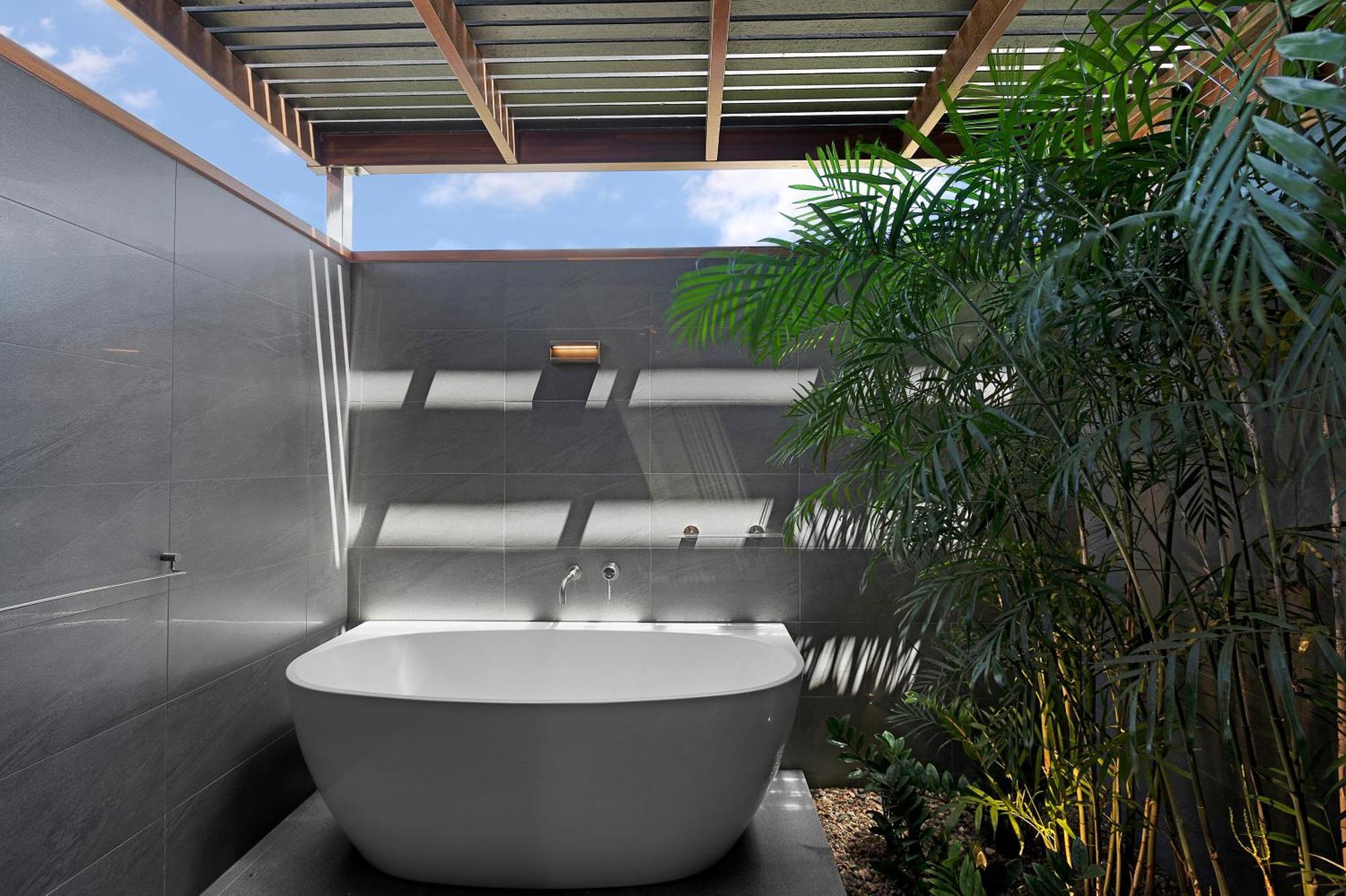 Yangaro Airlie Beach