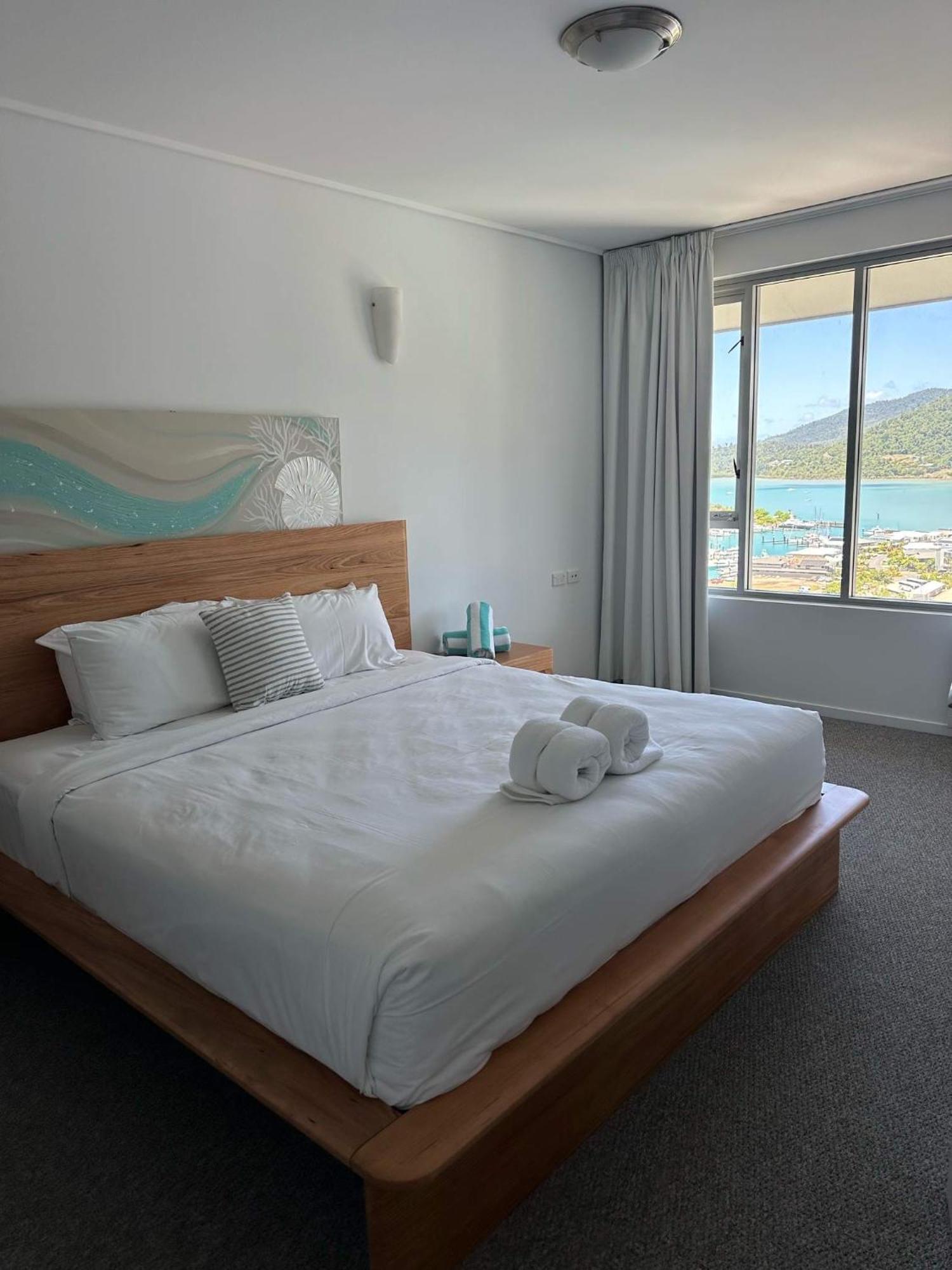 Airlie Ocean Views & Living @ 231 * Airlie Beach