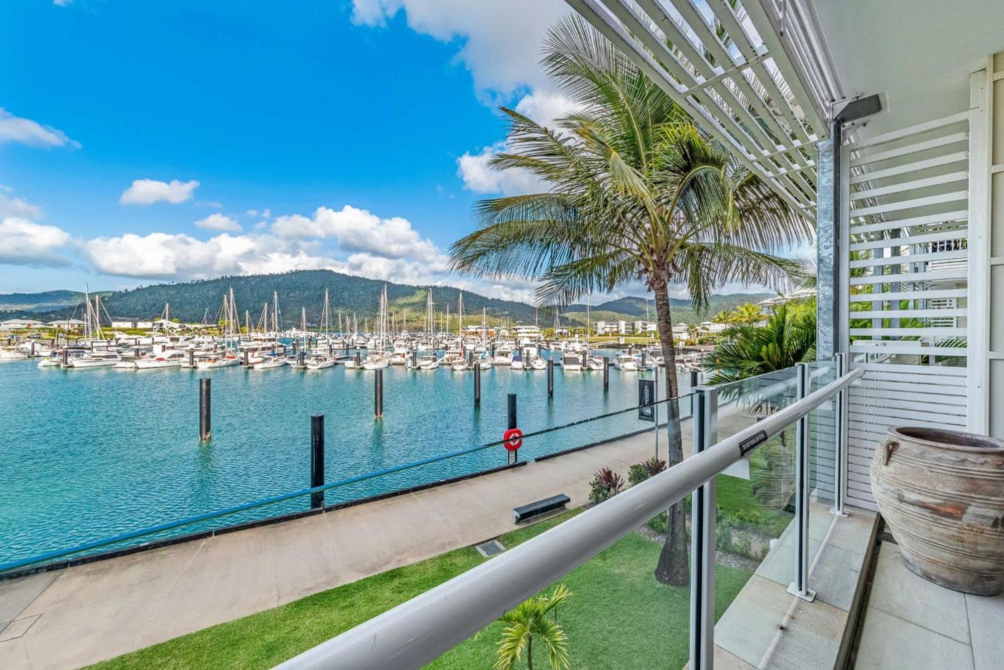 Marina Waterfront Living At Port Of Airlie Apartment