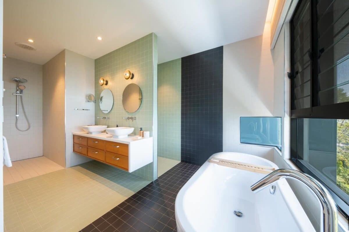 'whitsunday Blue' Luxury With Ocean Views * Airlie Beach