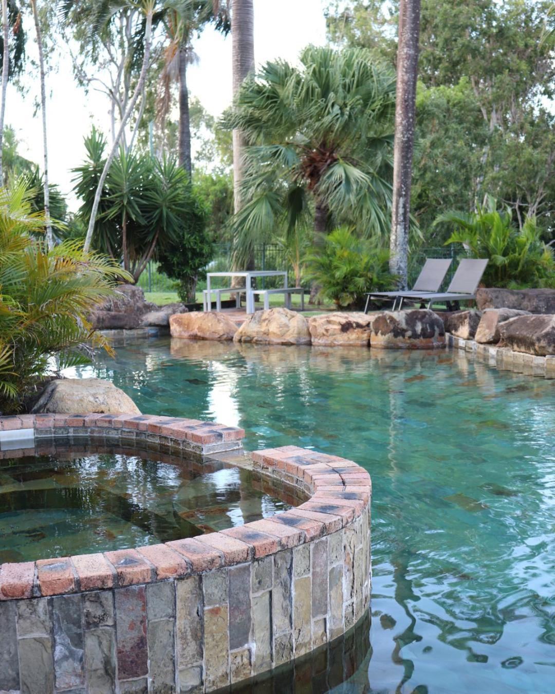 Motel Colonial Palms Motor Airlie Beach