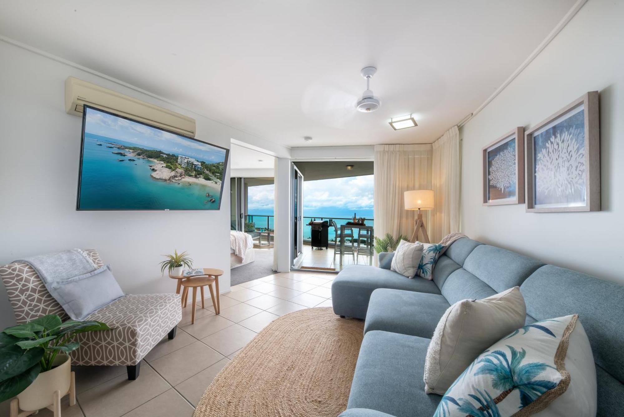 Sun View On Seaview - Airlie Apartment