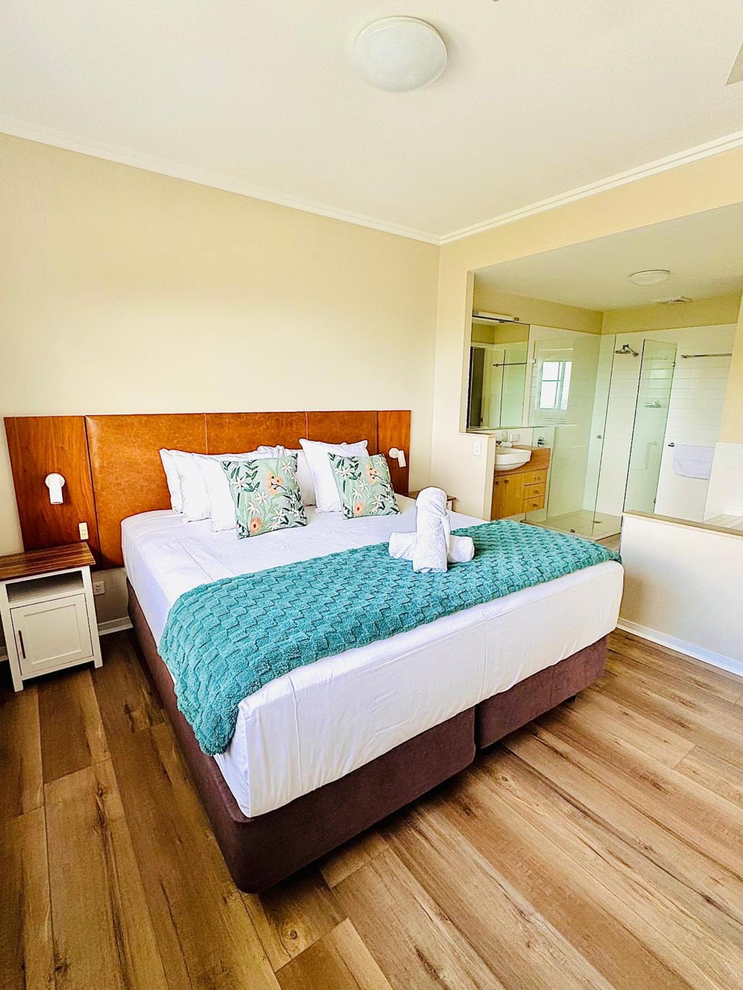 Aparthotel Airlie Summit 4*