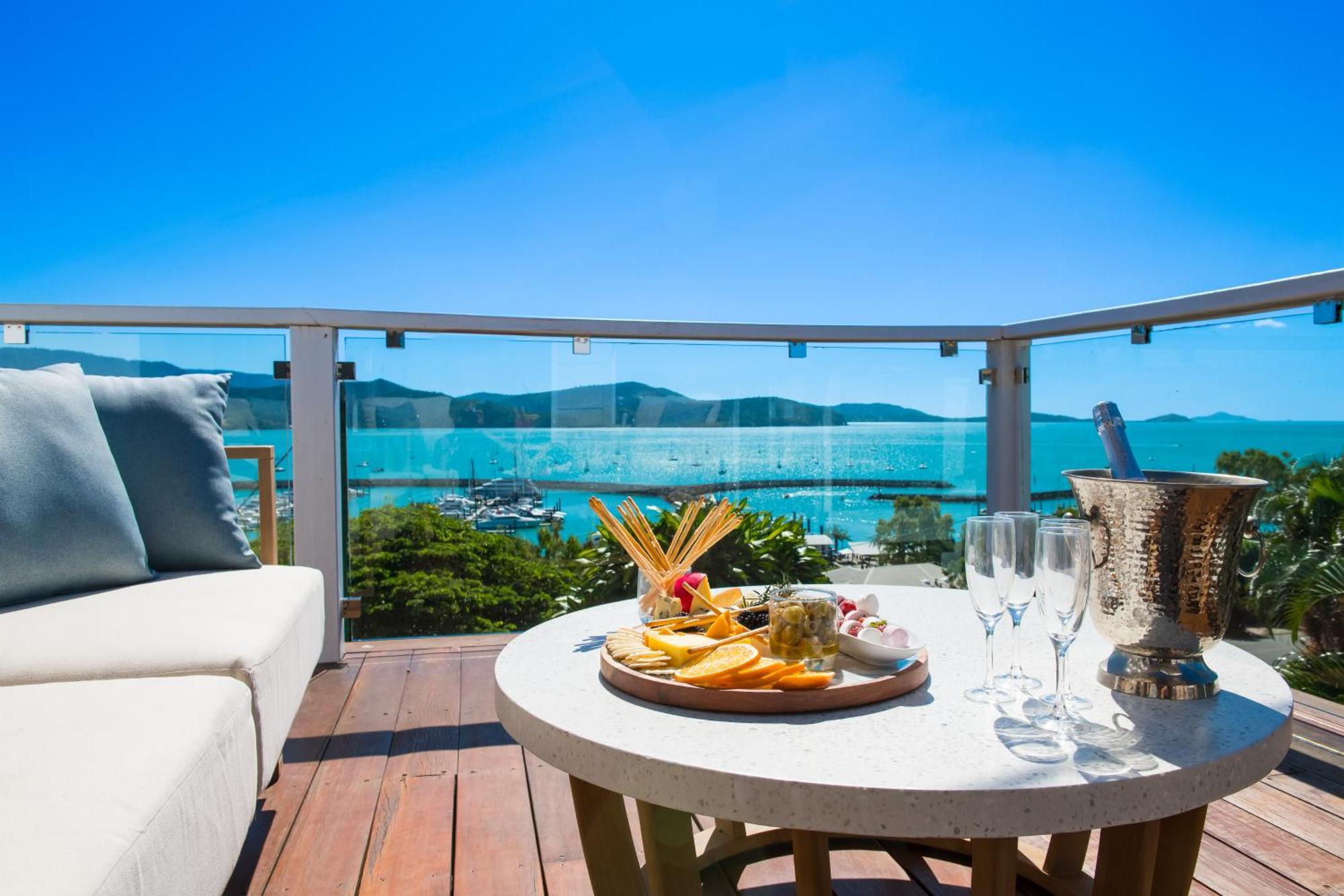 Nautical Views - Airlie Airlie Beach