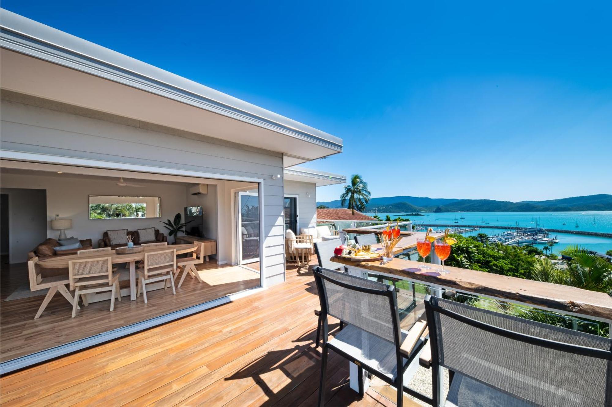 Nautical Views - Airlie *