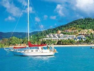 Airlie Waterfront 4*