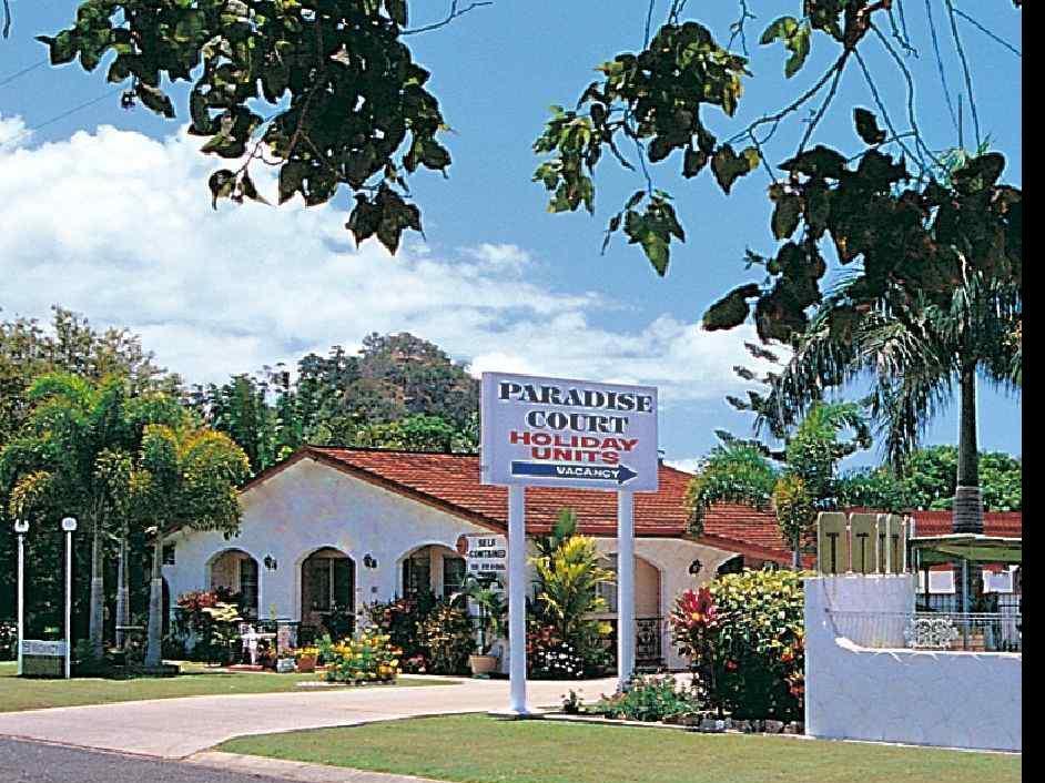 Aparthotel Paradise Court Units 3*