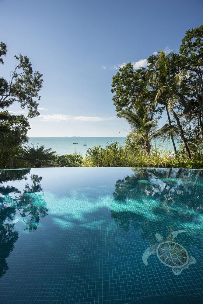 One Oceanview Apartment *