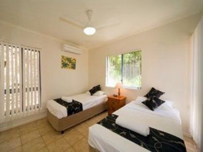 Sea Star Aparthotel 4*