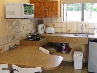 Paradise Court Units 3*