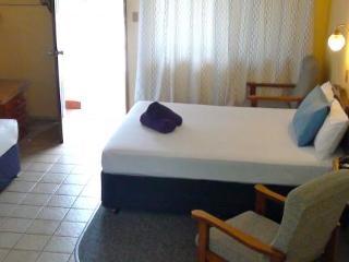 Paradise Court Units Aparthotel 3*