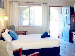 Paradise Court Units 3* Airlie Beach