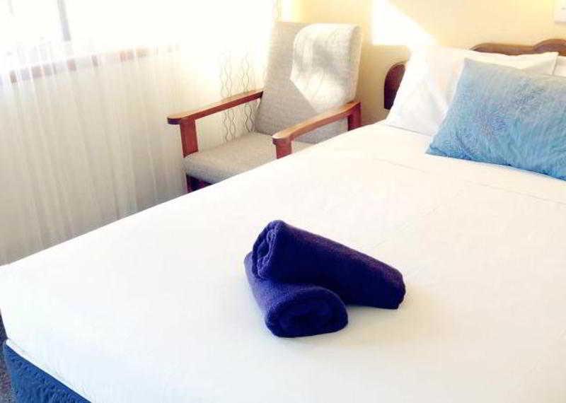 Paradise Court Units Airlie Beach