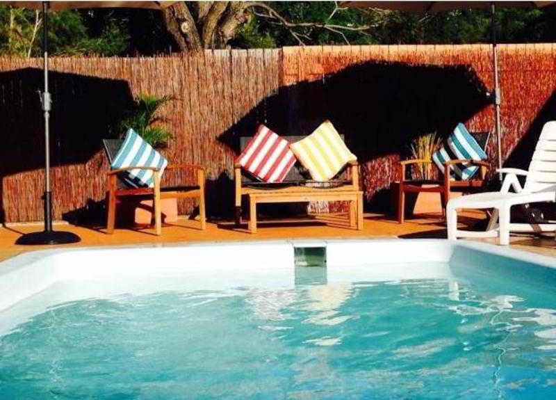 Paradise Court Units 3*