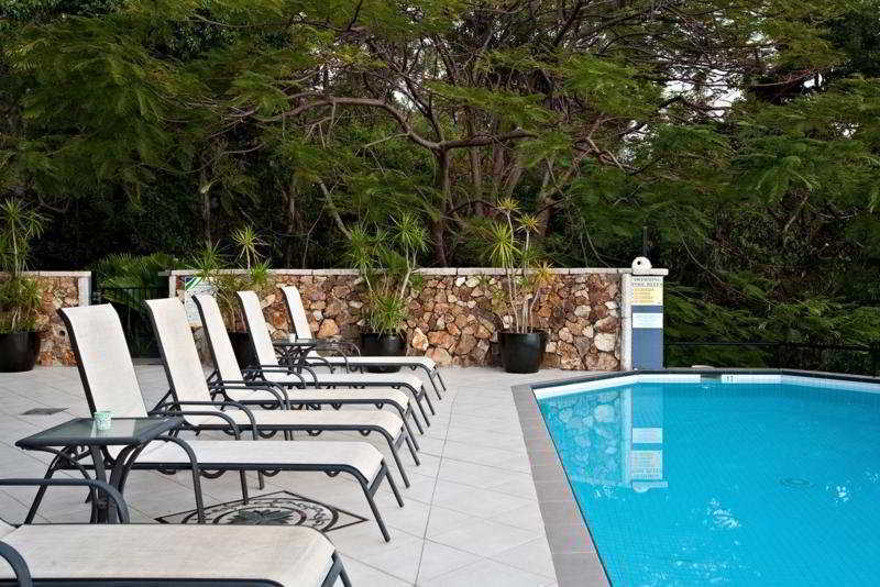 Aparthotel At Waterfront Whitsunday Retreat - Adults Only