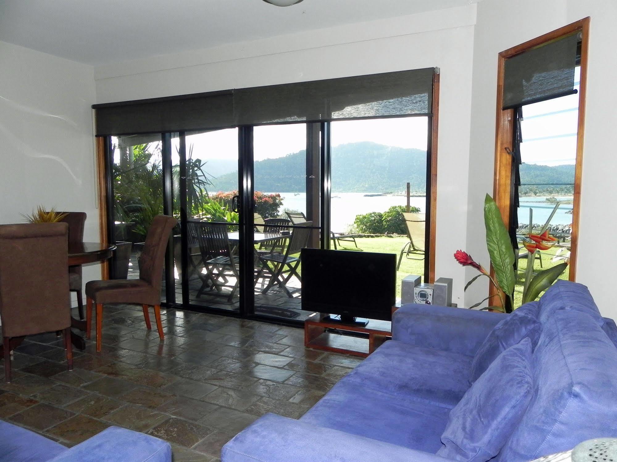 Airlie Waterfront Airlie Beach