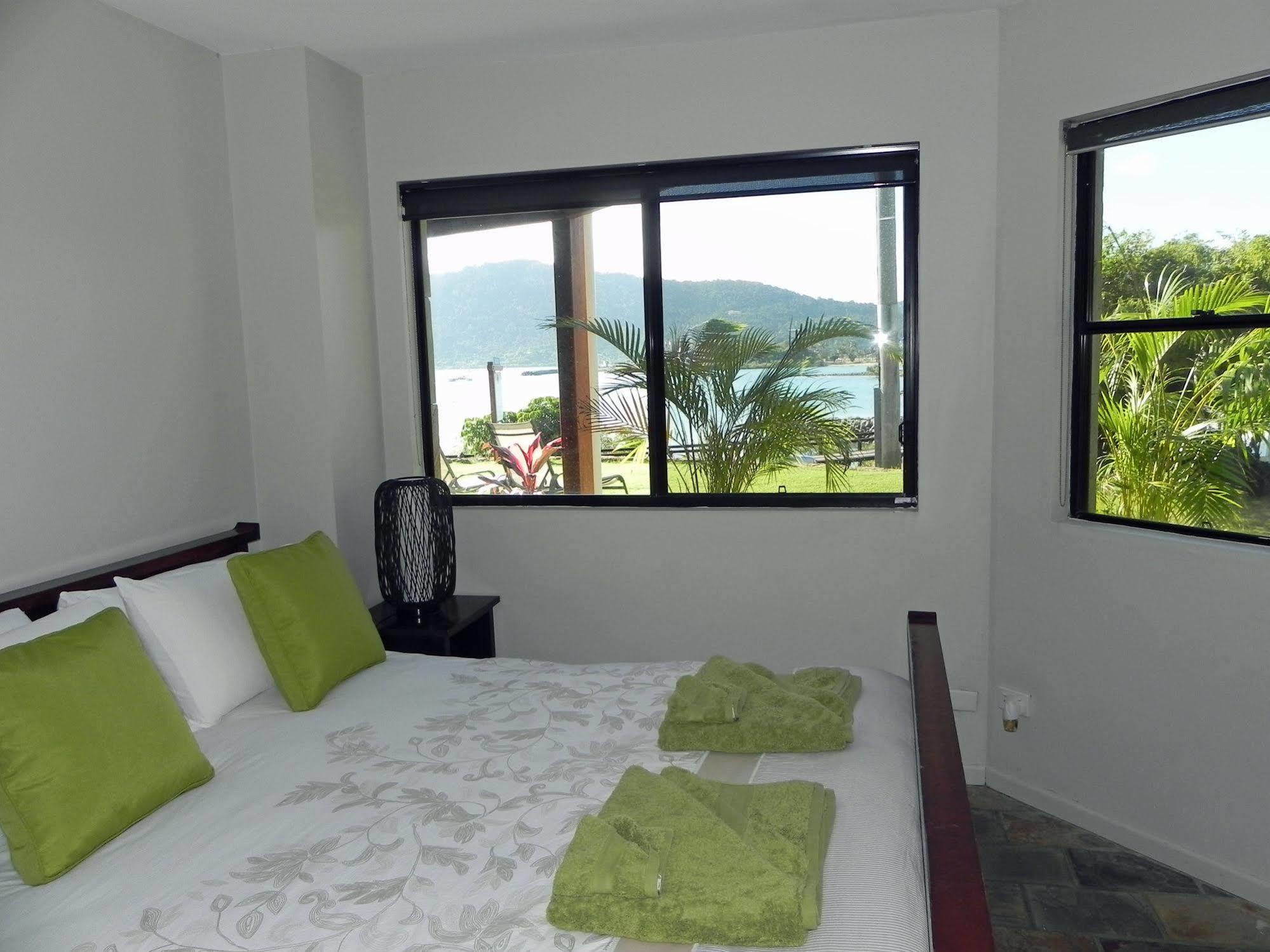 Airlie Waterfront 4* Airlie Beach