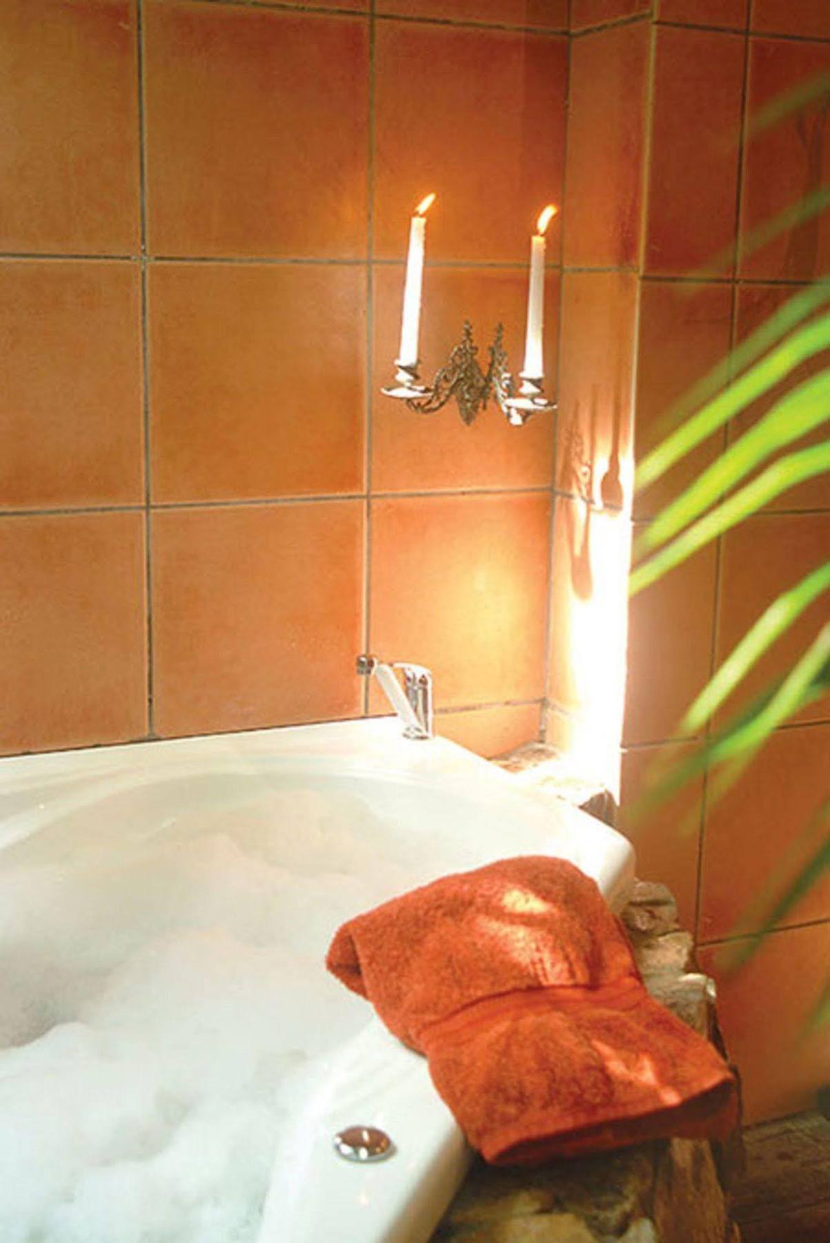 Airlie Waterfront Bed & Breakfast Airlie Beach