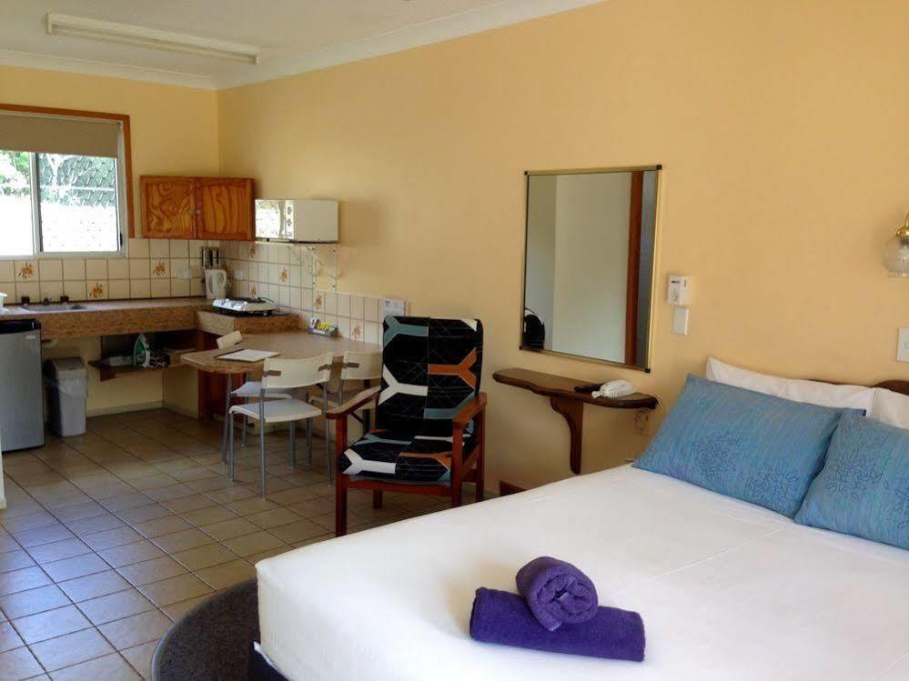 Aparthotel Paradise Court Units Airlie Beach