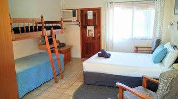 Paradise Court Units 3*